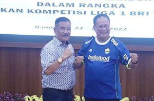 Kapolda Jabar Lakukan Silaturahmi Dengan Pendukung Persib Bandung