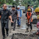 Bupati Ciamis Tinjau Proyek Pengaspalan Jalan Banjarsari-Nambo