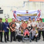 Peduli Disabilitas, Polres Tasikmalaya Kota Berikan Bantuan Kursi Roda