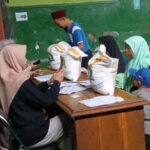 Bantuan Pangan Periode April, Kepala Desa Kiarajangkung: Tersalurkan Dengan Tertib dan Lancar