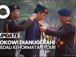 Presiden Jokowi Dianugerahi Medali Kehormatan Loka Praja Samrakshana