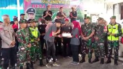 Anton Raksadiwangsa Potong Kue Ultah Desa Sundakerta