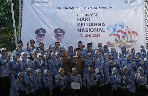 Bupati Tasikmalaya Pimpin Peringatan Harganas ke-33, Tegaskan Keluarga Fondasi Indonesia Emas 2045