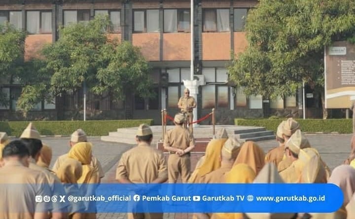 Bupati Garut Dorong Orang Tua Dampingi Anak Sekolah