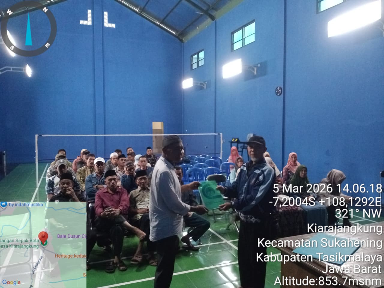 Pemdes Kiarajangkung Serahkan LKPPD 2025 kepada BPD