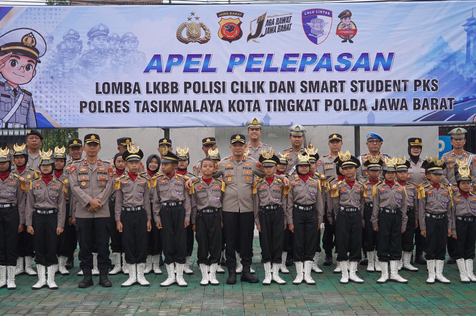 Kapolres Tasikmalaya Kota melepas peserta LKBB Polisi Cilik dan Smart Student PKS tingkat Polda Jawa Barat